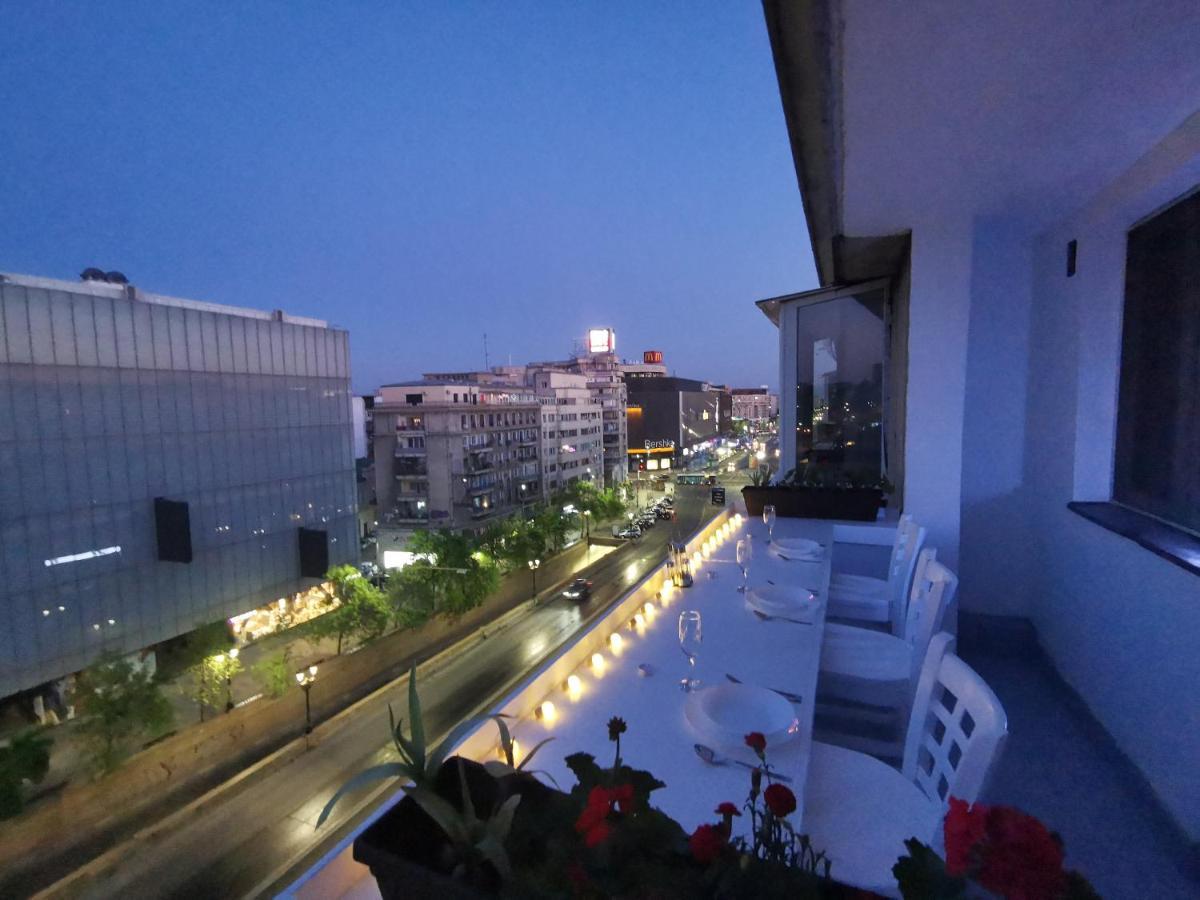 Old Town Apartment With Amazing View From The Balcony ブカレスト エクステリア 写真