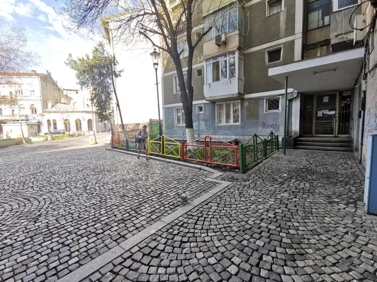 Old Town Apartment With Amazing View From The Balcony ブカレスト エクステリア 写真