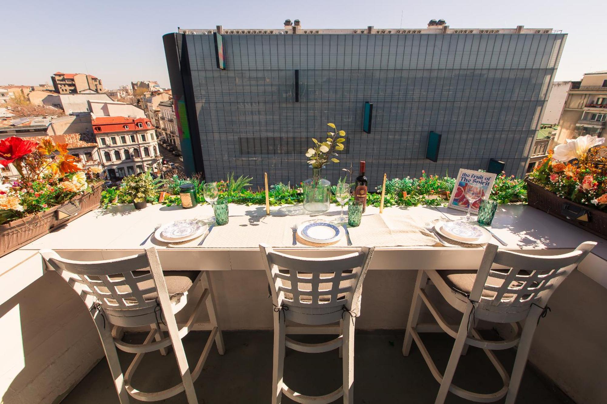 Old Town Apartment With Amazing View From The Balcony ブカレスト エクステリア 写真