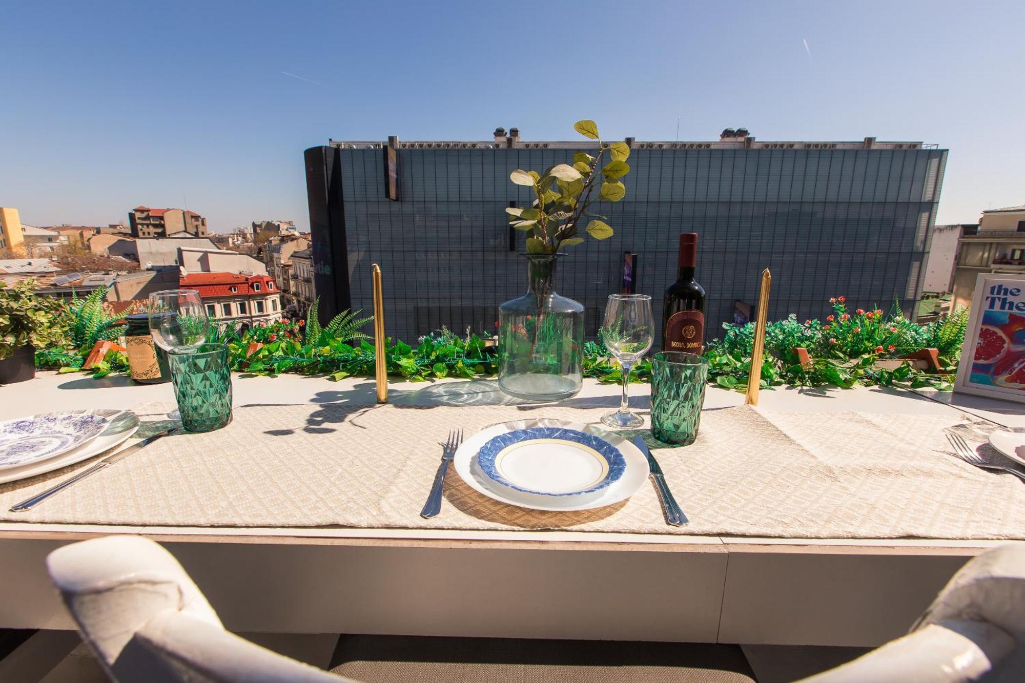 Old Town Apartment With Amazing View From The Balcony ブカレスト エクステリア 写真