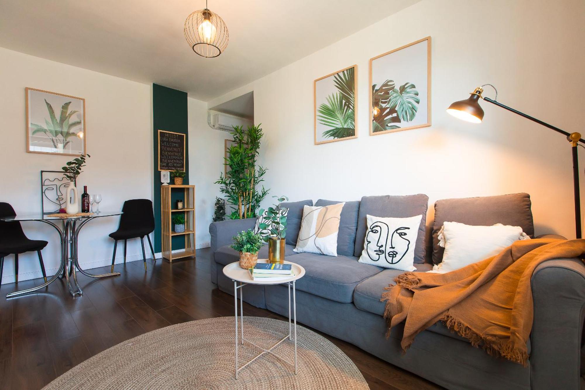 Old Town Apartment With Amazing View From The Balcony ブカレスト エクステリア 写真