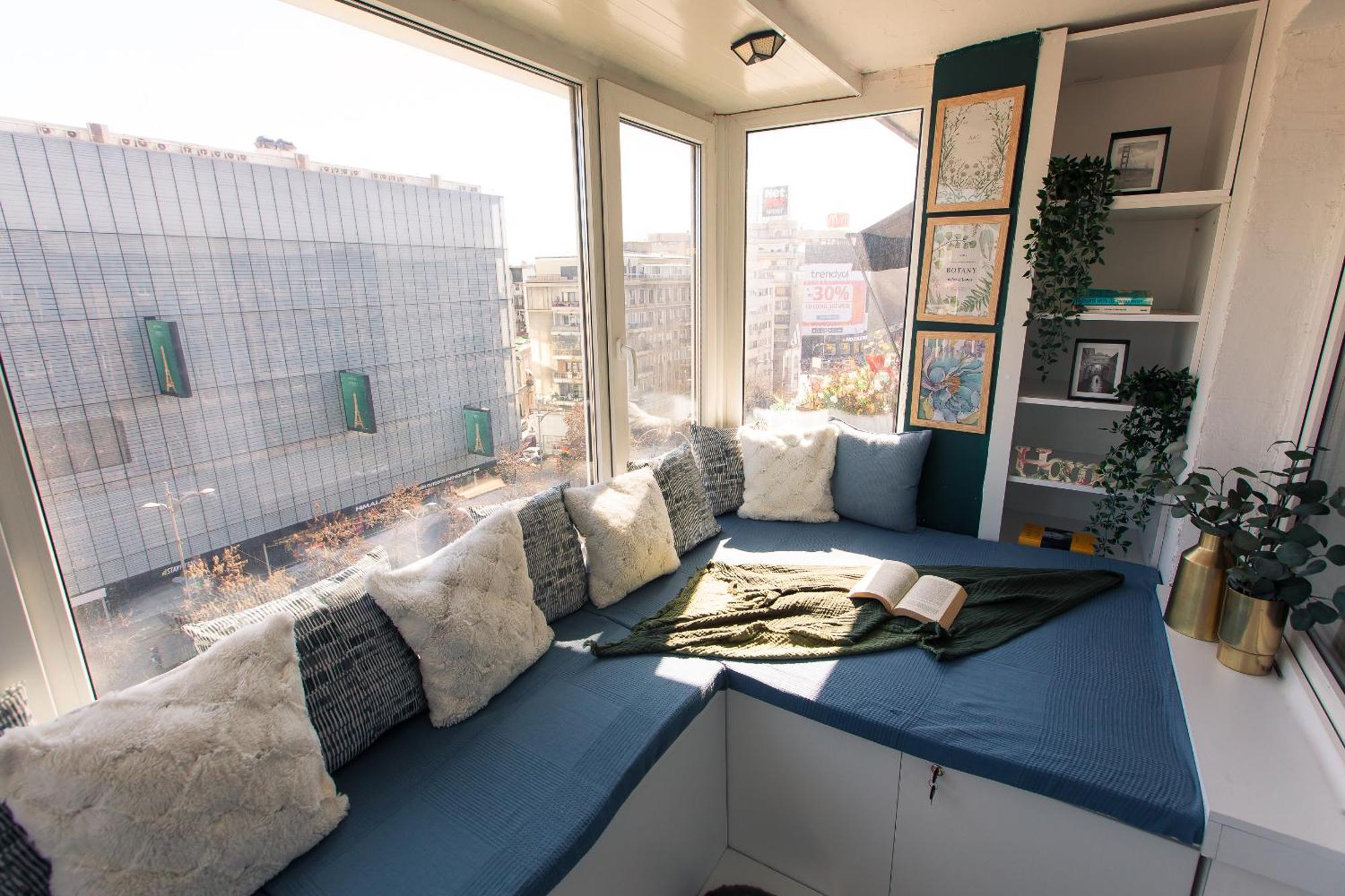 Old Town Apartment With Amazing View From The Balcony ブカレスト エクステリア 写真