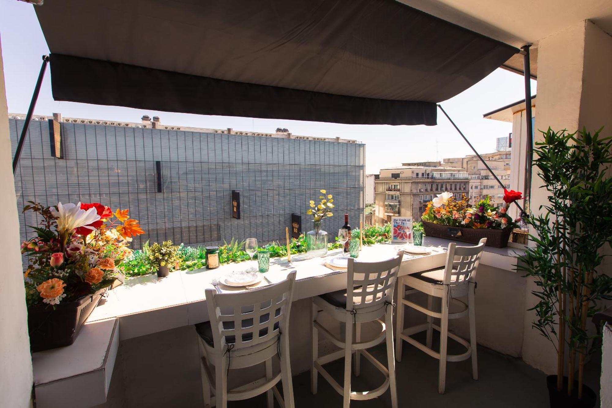 Old Town Apartment With Amazing View From The Balcony ブカレスト エクステリア 写真