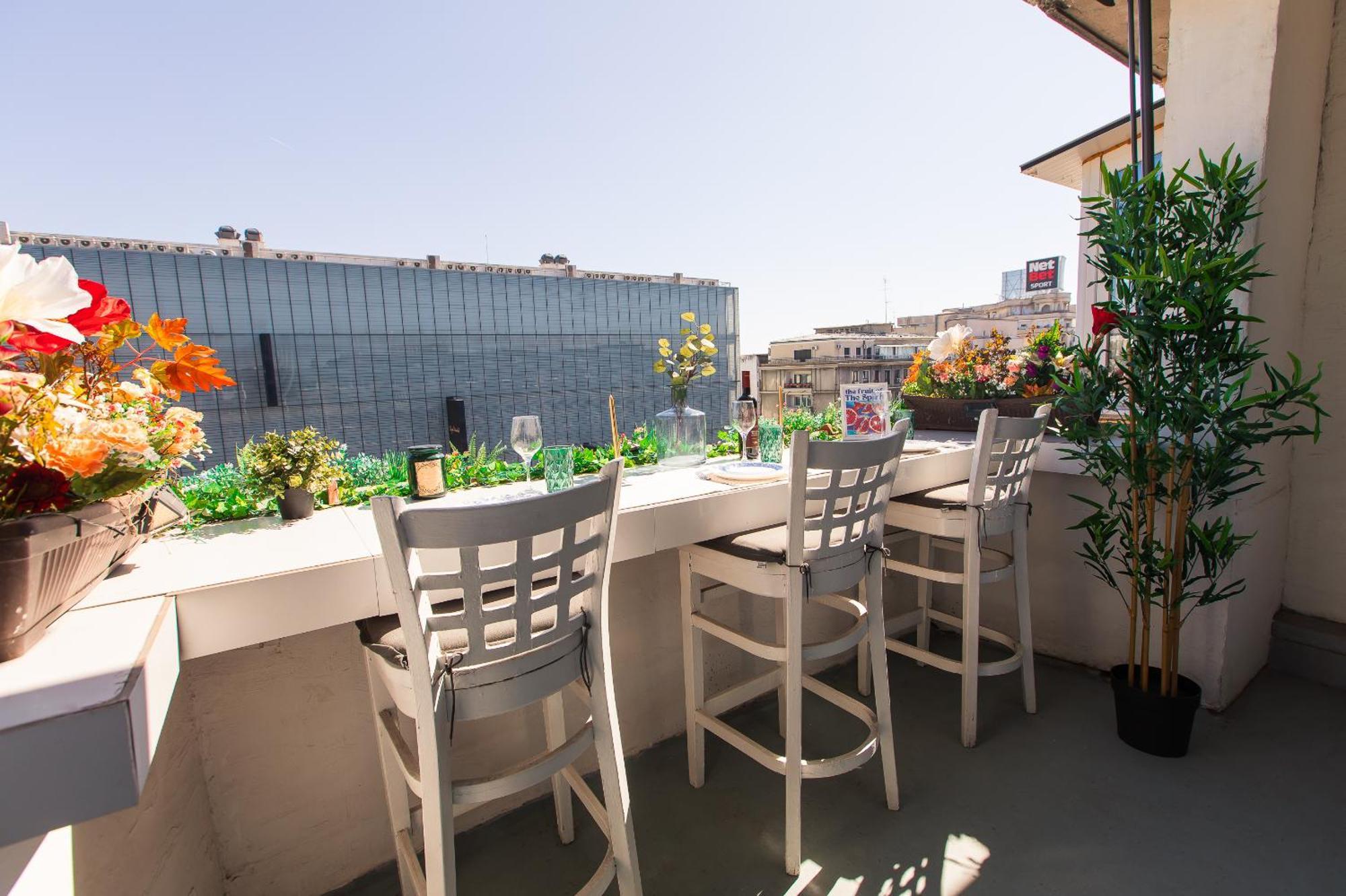 Old Town Apartment With Amazing View From The Balcony ブカレスト エクステリア 写真